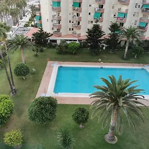 https://bonito-apartamento-junto-al-mar.es-andalucia.com