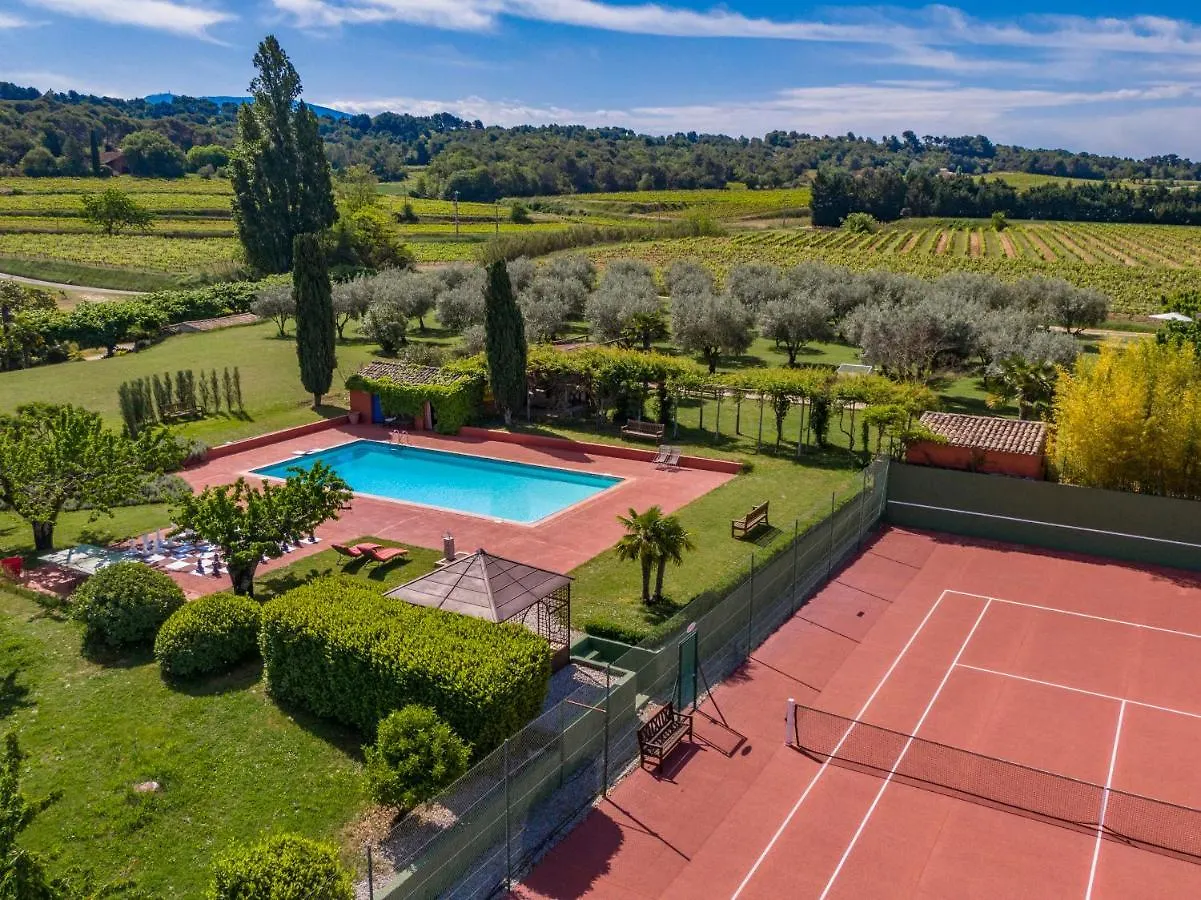 Holiday home Les Piegonnaises - Deux Luxueuses Roulottes Et La Cabane En Drome Provencale